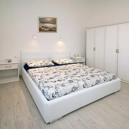 Histria For 6 People Near Pula With Private Pool & Sea View Villa Kavran