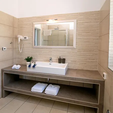 Villa Histria For 6 People Near Pula With Private Pool & Sea View Kavran